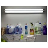 GROUP OF CLEANING PRODUCTS AND HAND SOAPS. LOT LOC