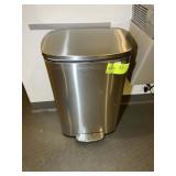 STAND STILL CHROME TRASH CAN. LOT LOCATED IN RALEI