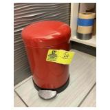 SMALL RED TRASH CAN AND DOG BOWL. LOT LOCATED IN R