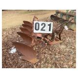 MASSEY FERGUSON MF82 SERIES NO 1304 FIVE BOTTOM PL