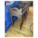 SMALL WOODEN SIDE TABLE, 12 IN X 20 IN X 23 IN