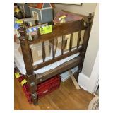 VINTAGE WOODEN TWIN SIZE BED