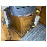 TWO DOOR WOOD CABINET, 23 IN X 21 IN X 21 IN, NO C