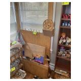 HOMEMADE ART OR PAINTING STAND