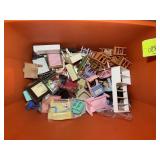 TOTE WITH DOLL FURNITURE