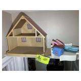 VINTAGE DOLL HOUSE, SYLVANIAN FAMILY