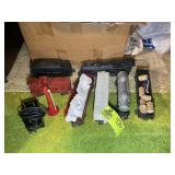 GROUP OF VINTAGE LIONEL TRAIN CARS, ENGINE, TRACKS