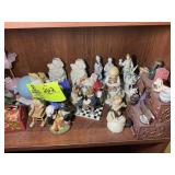 SHELF WITH FIGURINES