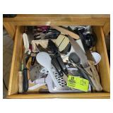 DRAWER IN ISLAND OF MISC KNIVES AND KITCHEN UTENSI