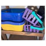 CONTENTS OF WOODEN SHELF, COOKIE JARS, BASKETS, ET