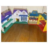 2015 HAPPY HOMES TAKE ALONG DOLL HOUSE, NO ACCESSO