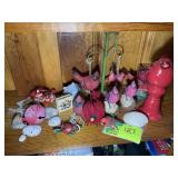 GROUP OF CARDINAL THEMED ITEMS