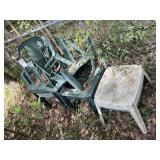 GROUP OF RESIN PATIO FURNITURE