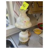 VINTAGE ELECTRIC HURRICANE LAMP, 20 IN TALL