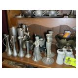 SHELF OF SILVER PLATED AND PEWTER DECORATIVE ITEMS