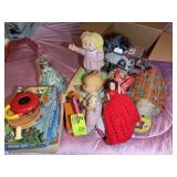 GROUP OF KIDS TOYS AND DOLLS