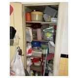CONTENTS OF PANTRY INCLUDING, PLASTIC STORAGE CONT