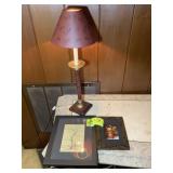 SMALL TABLE LAMP 23 IN TALL AND TWO FRAMED PRINTS