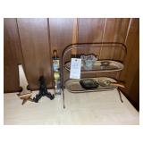 GROUP OF DECORATIVE ITEMS, ASH TRAY, SERVER, ETC