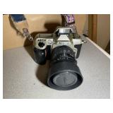 NIKON N60 CAMERA WITH 28-80 LENSE