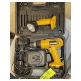 DEWALT FLASH LIGHT AND DRILL 12V BATTERY AND CHARG