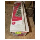6 FT PRE LIT CHRISTMAS TREE