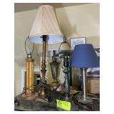 ASSORTED GROUP OF LAMPS, TWO WITHOUT SHADES.