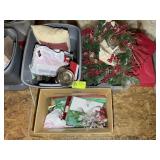 GROUP OF CHRISTMAS DECOR, WREATHS, LIGHTS, ETC