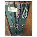 GROUP OF COSTUME JEWELRY AND NECKLACES