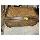 WICKER STORAGE CHEST, 36 IN X 22 IN X 21 IN