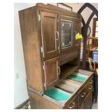 VINTAGE HOOSIER CABINET, 40 IN X 23 IN X 69 IN