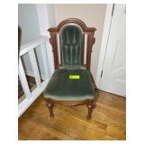 VICTORIAN STYLE WOODEN SIDE CHAIR, CASTERS ON FRON