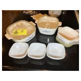 GROUP OF CORNING WARE AND PYREX DISHES