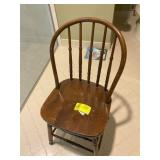 SPINDLE BACK WOODEN CHAIR