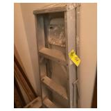 5 FT ALUMINUM STEP LADDER, GARAGE