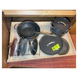 GROUP OF COMMERCIAL ALUMINUM COOK WARE