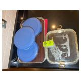 GROUP OF SERVING TRAYS AND STORAGE CONTAINERS