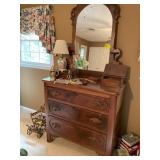 VINTAGE 3 DRAWER VANITY DRESSER, MIRROR CRACKED, 4