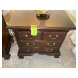 KINCAID 3 DRAWER NIGHT STAND, 26 IN X 16 IN X 25 I