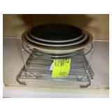 GROUP OF BAKING COOLING RACKS AND PIE PLATES