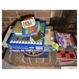 GROUP OF BOARD GAMES AND PUZZLES