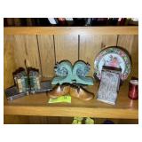 SHELF WITH BOOK ENDS AND VINTAGE SHOE FORMS