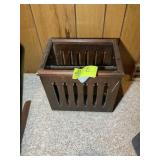 MAGAZINE RACK