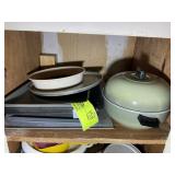 SHELF WITH BAKING SHEETS AND BUN WARMER