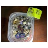 LARGE GROUP OF COSTUME JEWELRY, CLIP ON EARRINGS