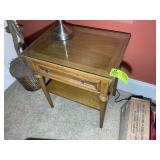 WHITE FINE FURNITURE ONE DRAWER NIGHT STAND WITH G
