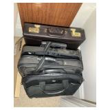 GROUP OF COMPUTER BAGS AND STORAGE CONTAINERS