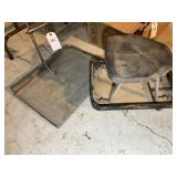 MECHANICS STOOL AND DUST PAN