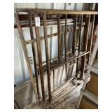 GROUP OF METAL SCAFFOLDING
