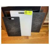 GROUP OF CUTTING BOARDS